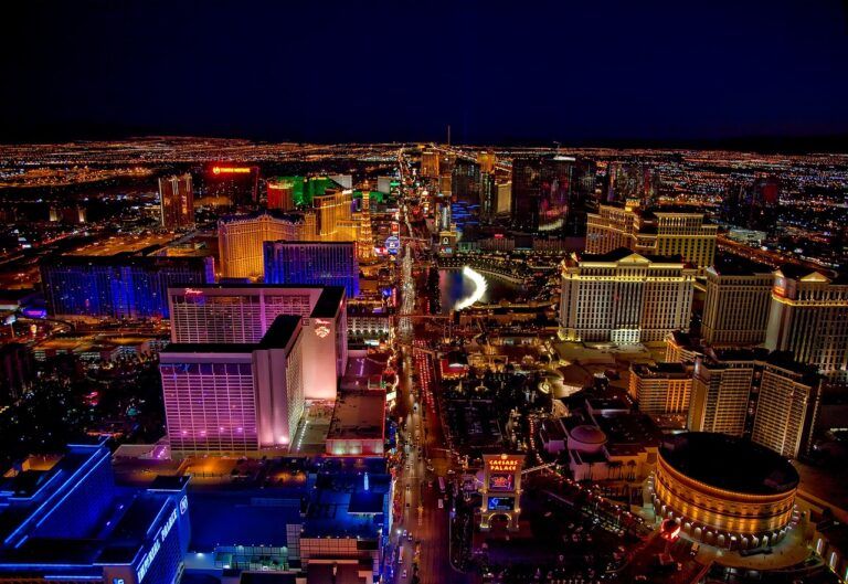Las Vegas at night 768x529.jpg