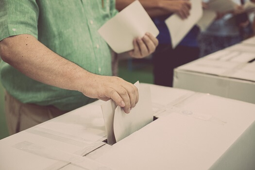 Vote to decide the fate of 215 million unclaimed JUP tokens.jpg