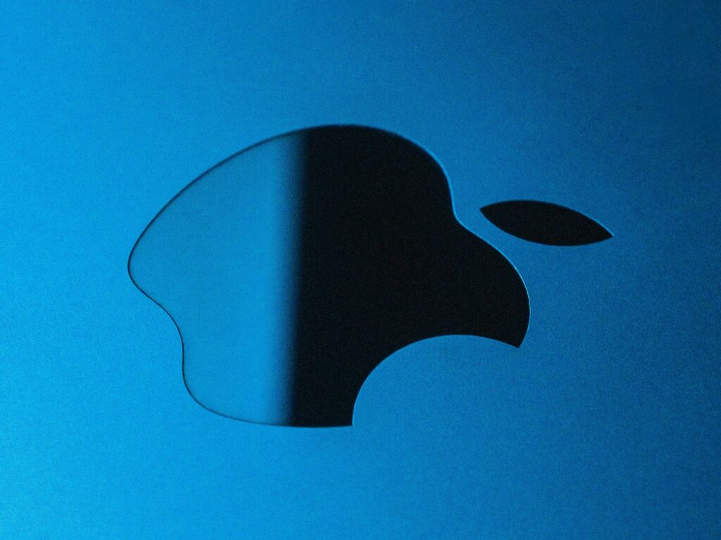 apple intelligence meta ai artificial intelligence superintelligence labs jobs talent.jpg
