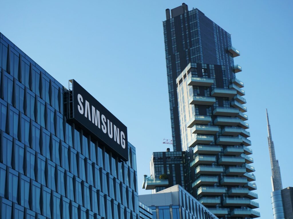 samsung enterprise ai models benchmarks workplace productivity artificial intelligence.jpg